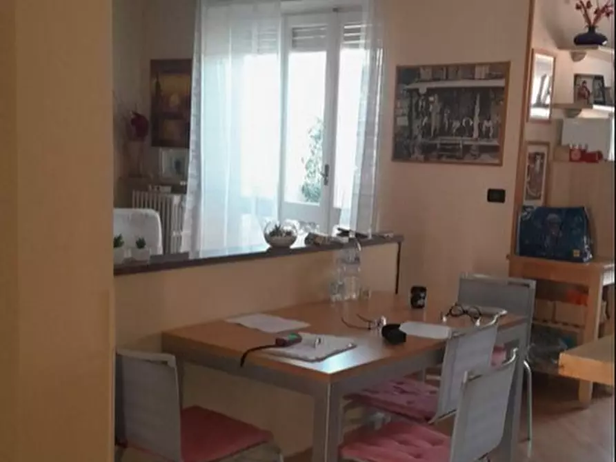 Immagine 11 di Pentalocale in vendita  in Via Trieste 12 a Rivalta Di Torino