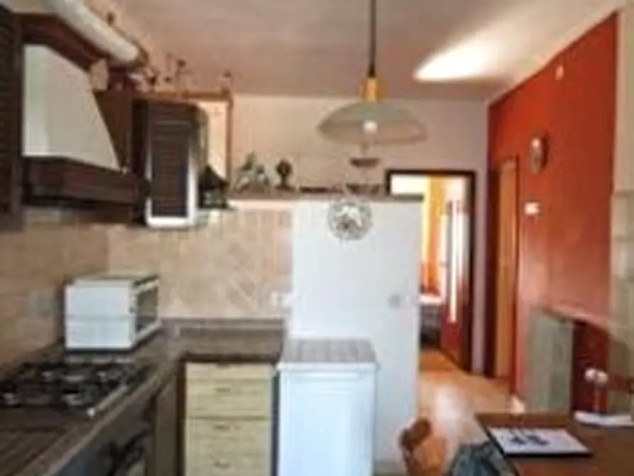 Immagine 3 di Quadrilocale in vendita  in Via Centallo 3 a Torino