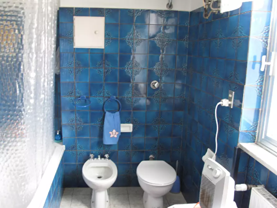 Immagine 6 di Quadrilocale in vendita  in Via Fratelli Canepa 48B a Serra Riccò