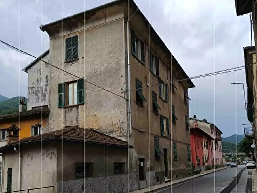 Immagine 10 di Pentalocale in vendita  in Via Roma 31 a Isola Del Cantone