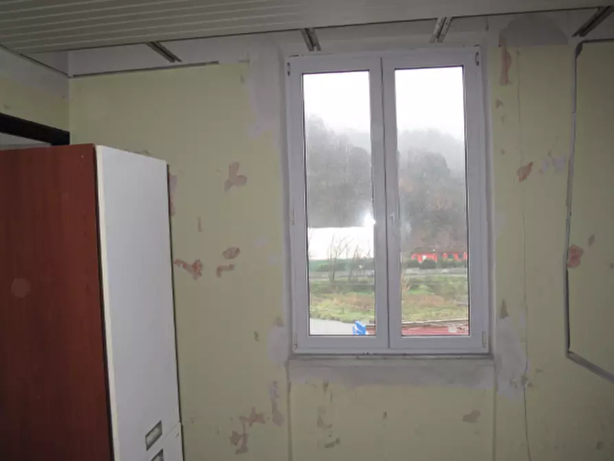 Immagine 7 di Pentalocale in vendita  in Via Fratelli Canepa 48B a Serra Riccò