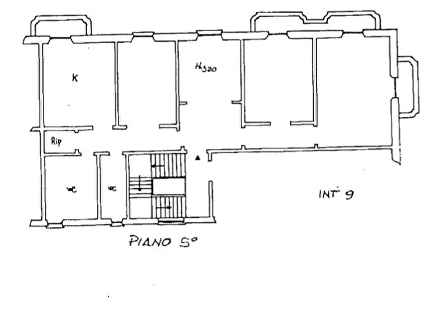 Immagine 2 di Pentalocale in vendita  in Via Antonio Cantore 29 a Genova