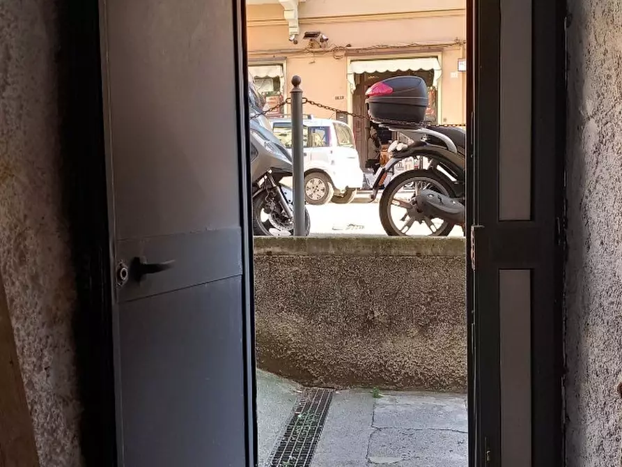 Immagine 5 di Magazzino in vendita  in Viale Giorgio Modugno 16r a Genova