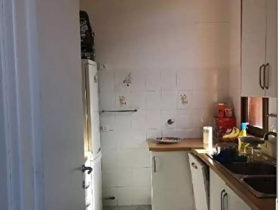 Immagine 5 di Pentalocale in vendita  in Via Sanda 236 a Celle Ligure