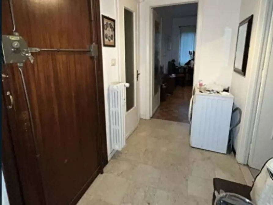 Immagine 3 di Trilocale in vendita  in Via Nichelino 3 a Torino