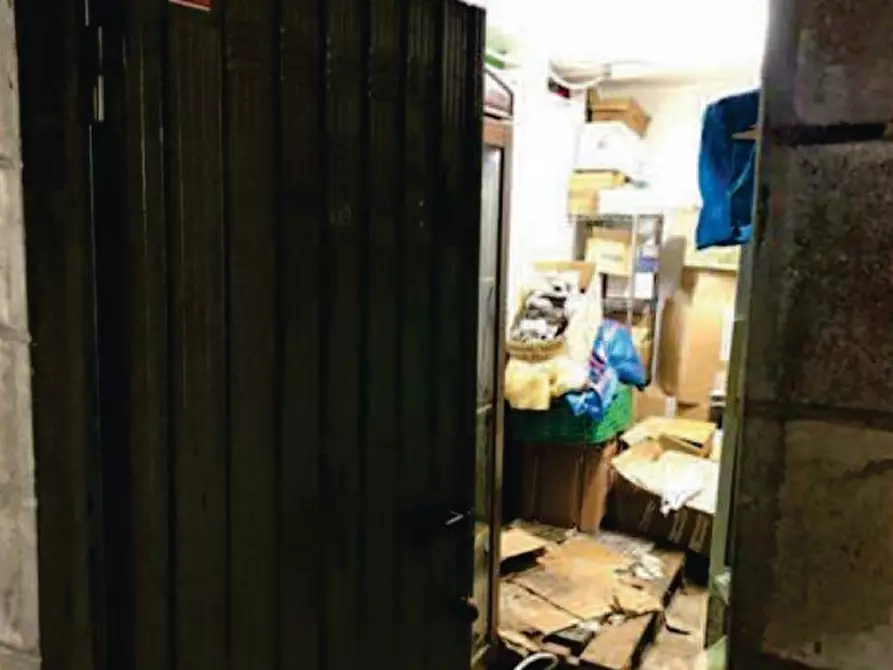 Immagine 5 di Magazzino in vendita  in Via alla Calata Marinetta 24 a Genova