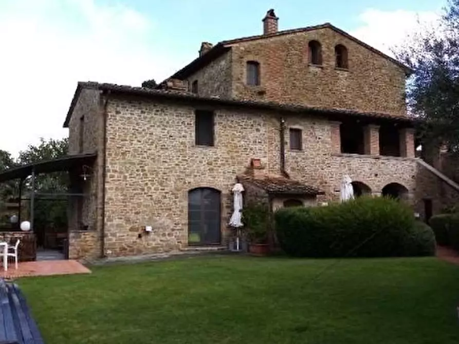 Immagine 1 di Villa in vendita  in Località Gaville 7 a Arezzo