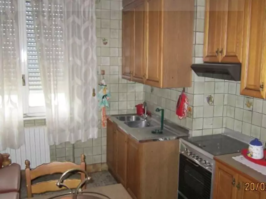 Immagine 4 di Pentalocale in vendita  in Via Fratelli Rosselli 26 a Sale