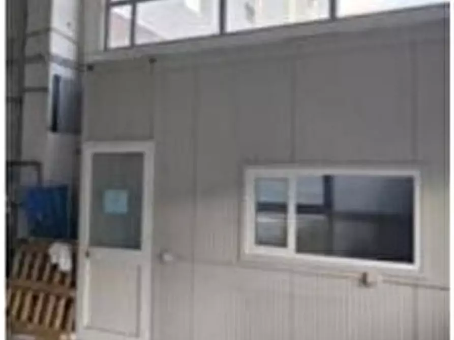 Immagine 5 di Attività artigianale in vendita  in Via Valletta San Cristoforo C a Savona