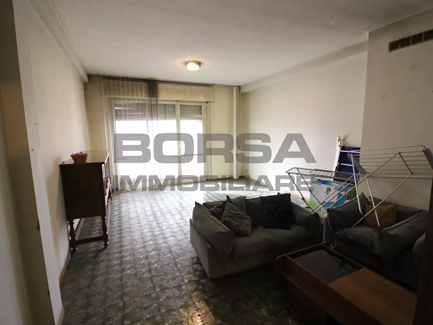 Immagine 3 di Pentalocale in vendita  in Via Montebello 27 a Livorno