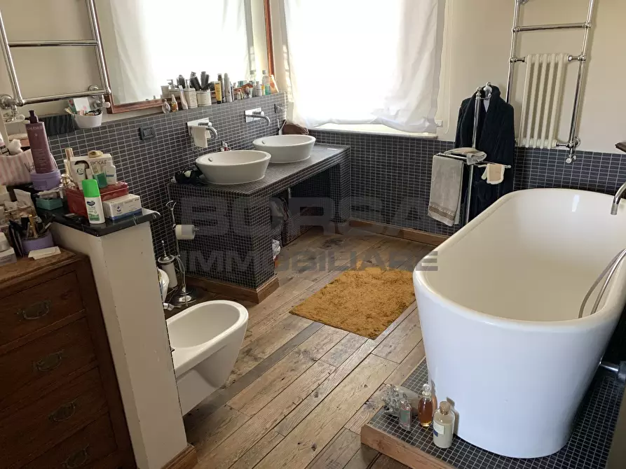 Immagine 9 di Villa in vendita  in Via della chiesa 10 a Cascina