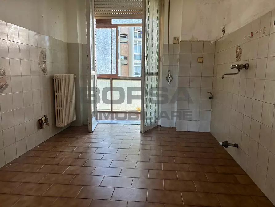 Immagine 17 di Appartamento in vendita  in Via Benvenuto Cellini a Livorno