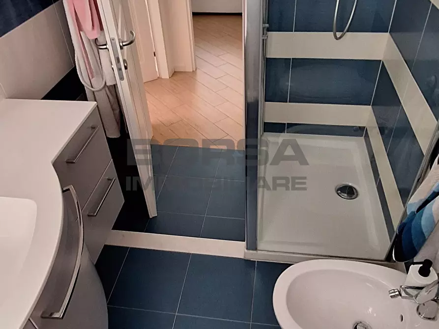 Immagine 9 di Pentalocale in vendita  in via Adriano Cecioni a Livorno