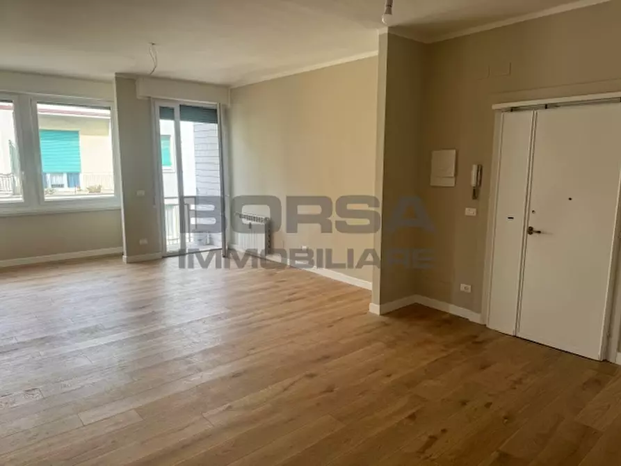 Immagine 6 di Pentalocale in vendita  in Via Baciocchi 2 a Livorno