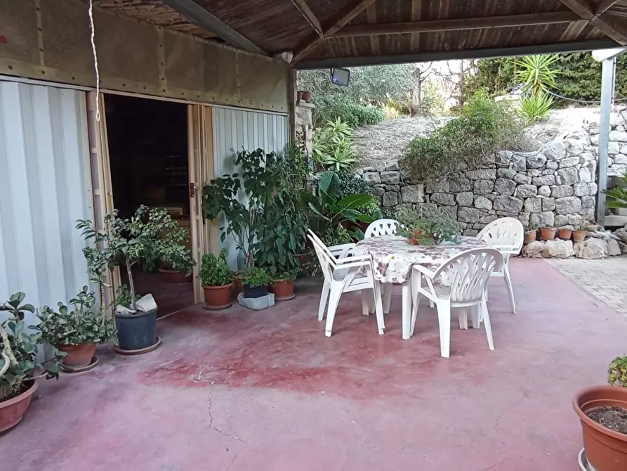 Immagine 3 di Casa bifamiliare in vendita  a Ragusa