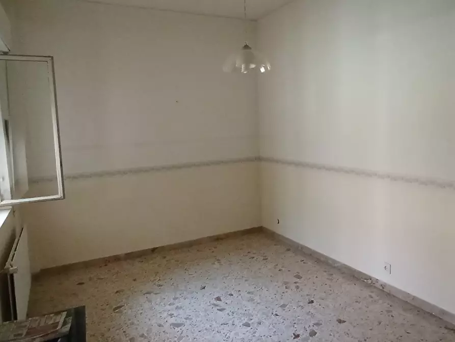 Immagine 15 di Pentalocale in vendita  a Ragusa