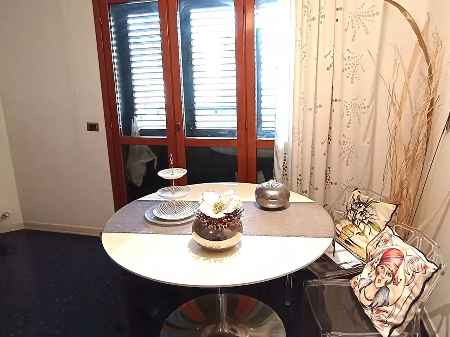 Immagine 5 di Pentalocale in vendita  a Ragusa