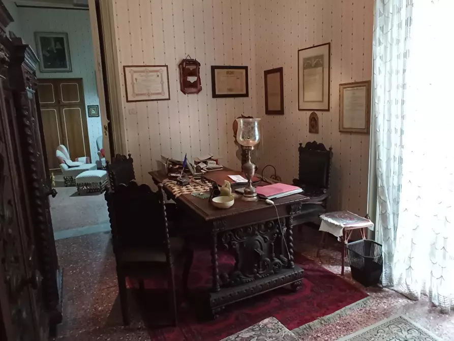 Immagine 17 di Casa indipendente in vendita  a Ragusa