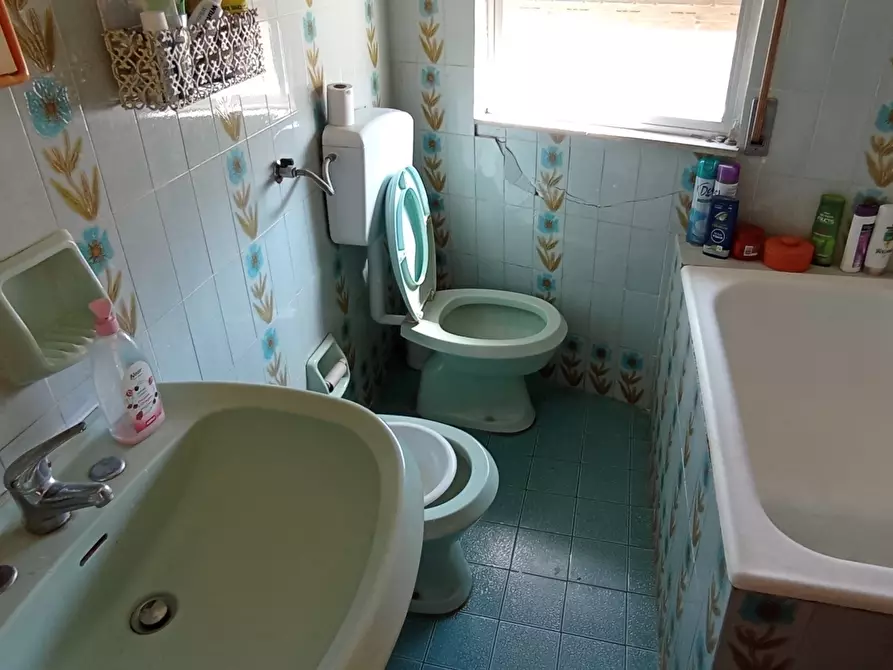 Immagine 12 di Pentalocale in vendita  a Scicli