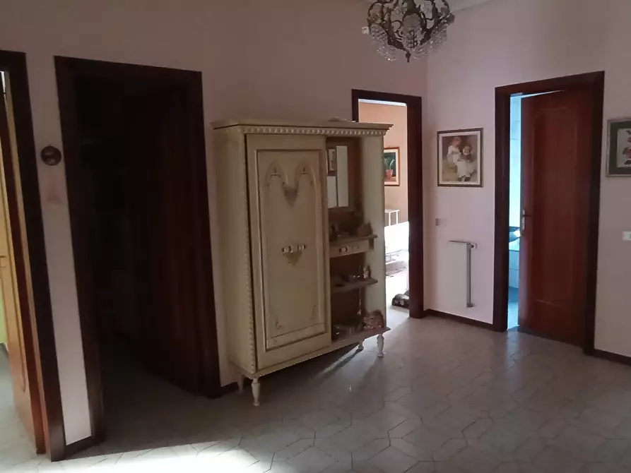 Immagine 2 di Pentalocale in vendita  a Ragusa