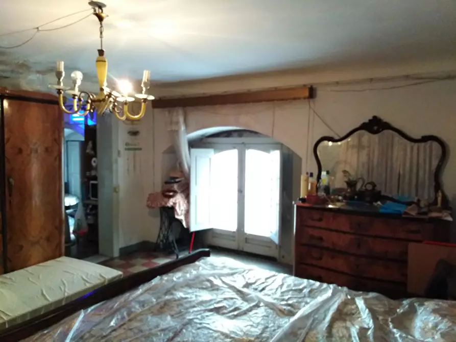 Immagine 12 di Casa indipendente in vendita  a Ragusa