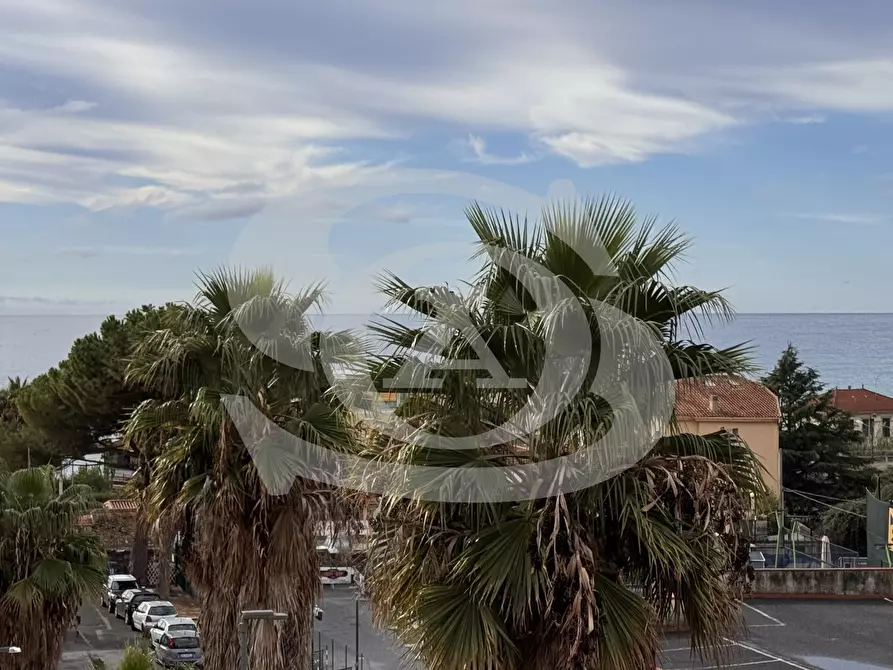 Immagine 2 di Trilocale in vendita  in Via Barabino 1 a San Remo