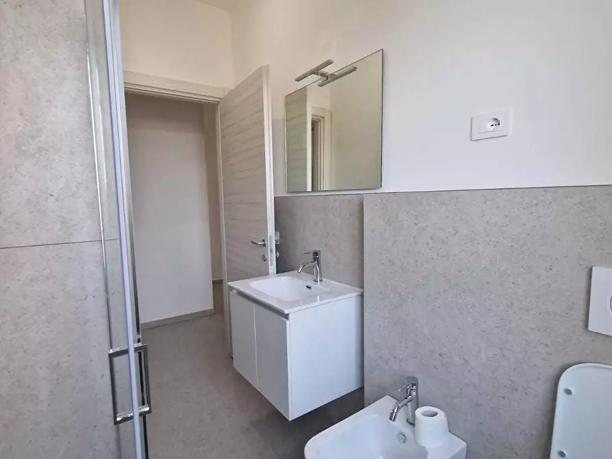 Immagine 11 di Pentalocale in affitto  a Cesena