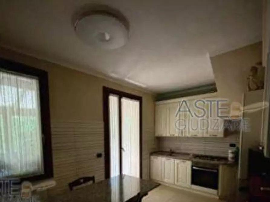 Immagine 2 di Villetta a schiera in vendita  a Ravenna