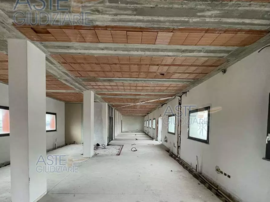 Immagine 3 di Ufficio in vendita  a Rimini