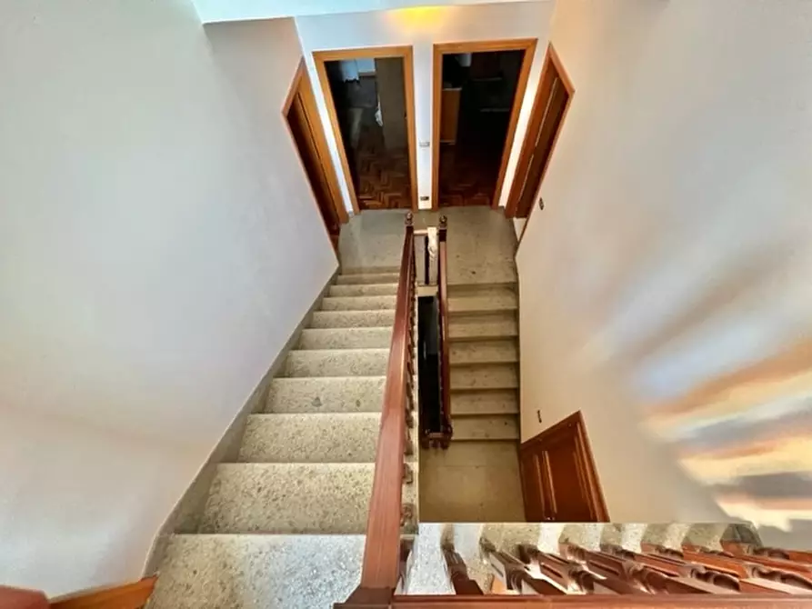 Immagine 28 di Villa in vendita  a Cesena