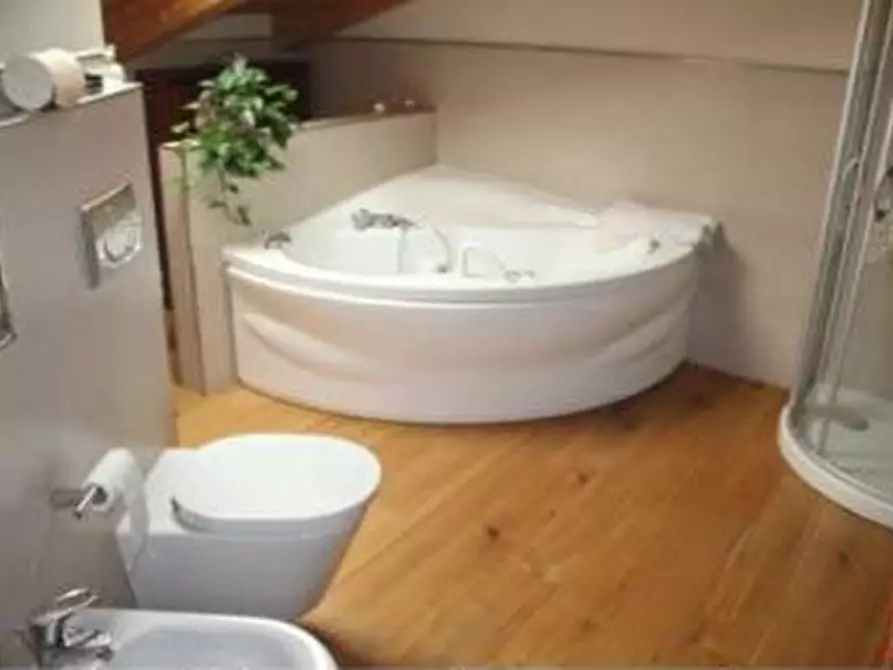 Immagine 2 di Porzione di casa in vendita  a Castrocaro Terme E Terra Del Sole