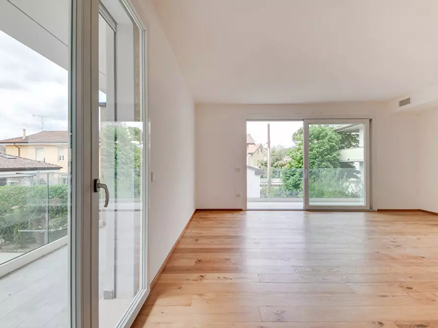 Immagine 23 di Quadrilocale in vendita  in Via L. C. Farini 291 a Cesena