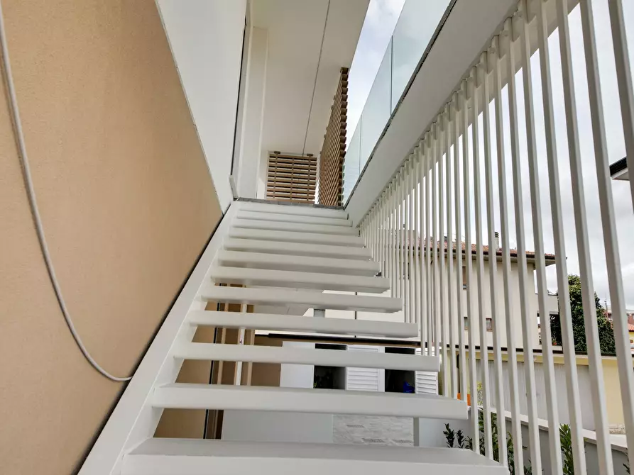 Immagine 50 di Quadrilocale in vendita  in Via L. C. Farini 291 a Cesena