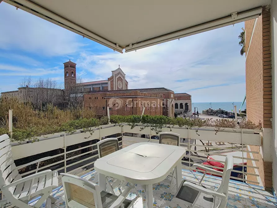 Immagine 19 di Trilocale in vendita  in Viale Giacomo Matteotti 153 a Nettuno