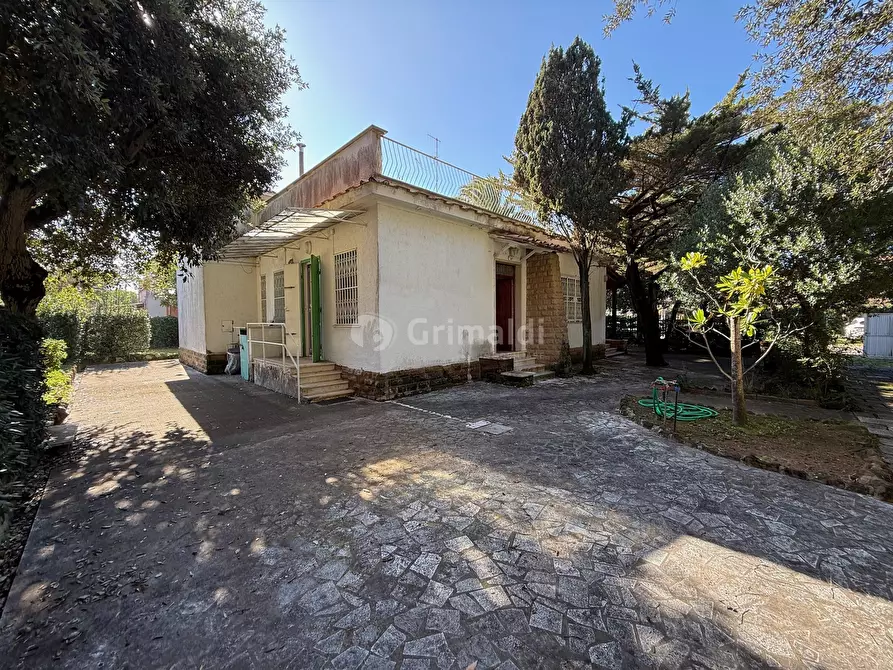 Immagine 2 di Villa in vendita  in Viale Tridente 31 a Anzio