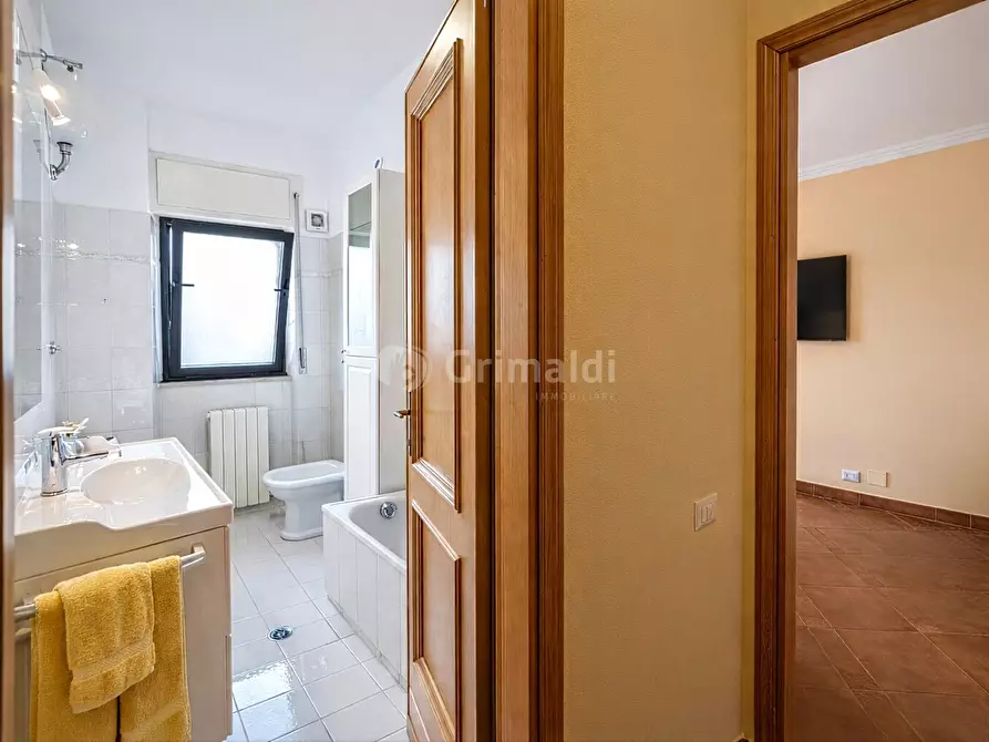 Immagine 24 di Trilocale in vendita  in Via Venezia 6 a Nettuno