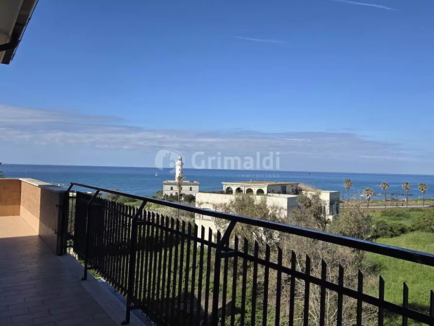 Immagine 17 di Quadrilocale in affitto  in Via Candido de Angelis 3 a Anzio