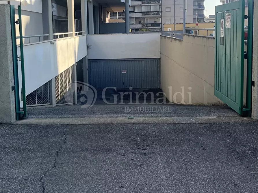 Immagine 3 di Garage in affitto  in Via Trieste a Nettuno