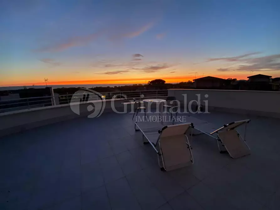 Immagine 67 di Villa in vendita  a Anzio