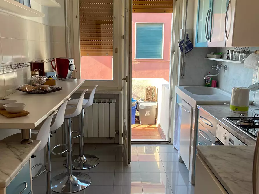 Immagine 22 di Appartamento in vendita  in Lungomare Giovanni Descalzo a Sestri Levante