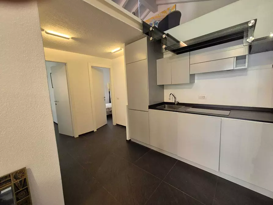 Immagine 14 di Trilocale in vendita  a Lavagna