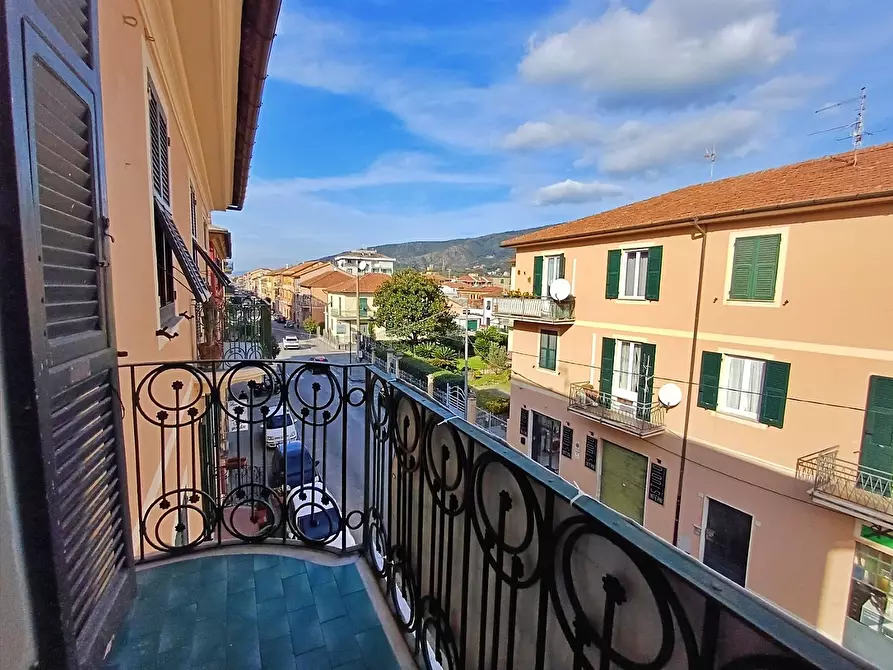 Immagine 1 di Appartamento in vendita  in Via Nazionale 570 a Sestri Levante