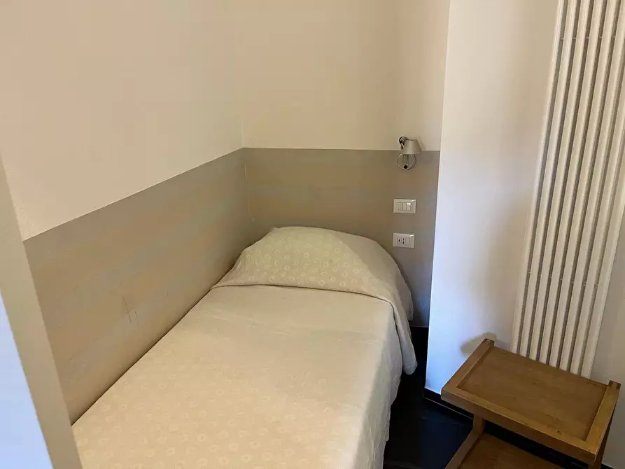 Immagine 7 di Affittacamere in vendita  in Via Padre Semeria 9 a Monterosso Al Mare