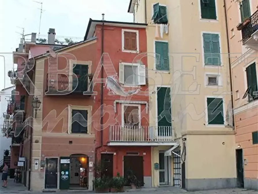 Immagine 3 di Bilocale in vendita  in Via Giuseppe Garibaldi 2 a Sestri Levante
