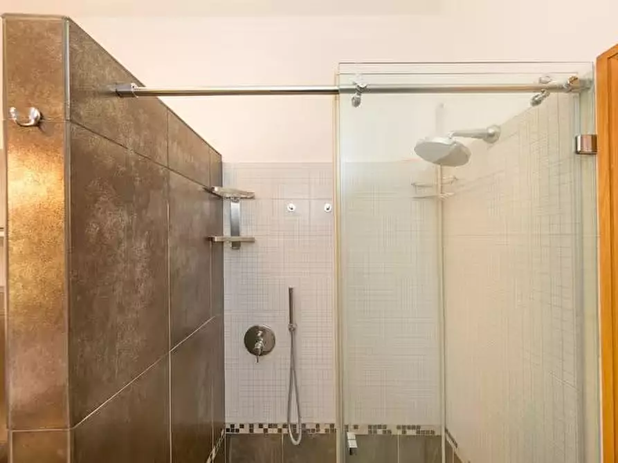 Immagine 35 di Trilocale in vendita  a Rosignano Marittimo