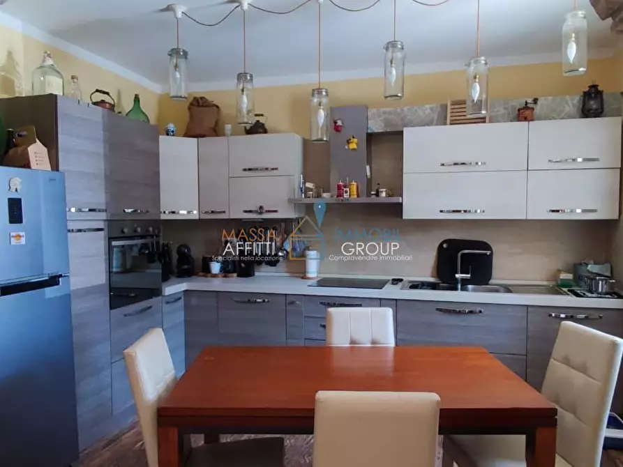 Immagine 3 di Porzione di casa in vendita  in Via Celia 11 a Massa