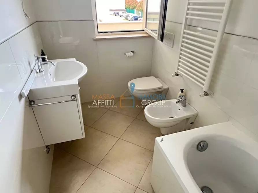 Immagine 21 di Quadrilocale in vendita  in Via della Quercia 58 a Massa