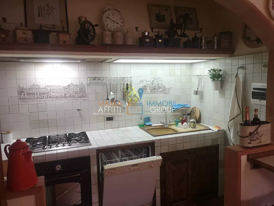 Immagine 10 di Pentalocale in affitto  in Via Foce 25 a Massa