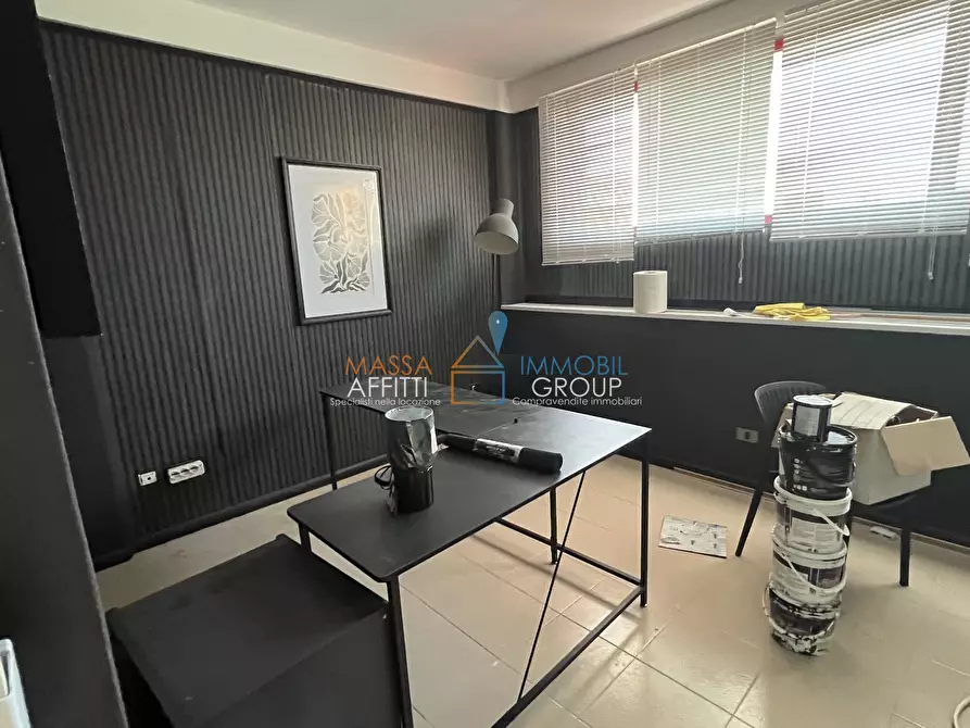 Immagine 2 di Ufficio in vendita  in Via Dorsale 1 a Massa