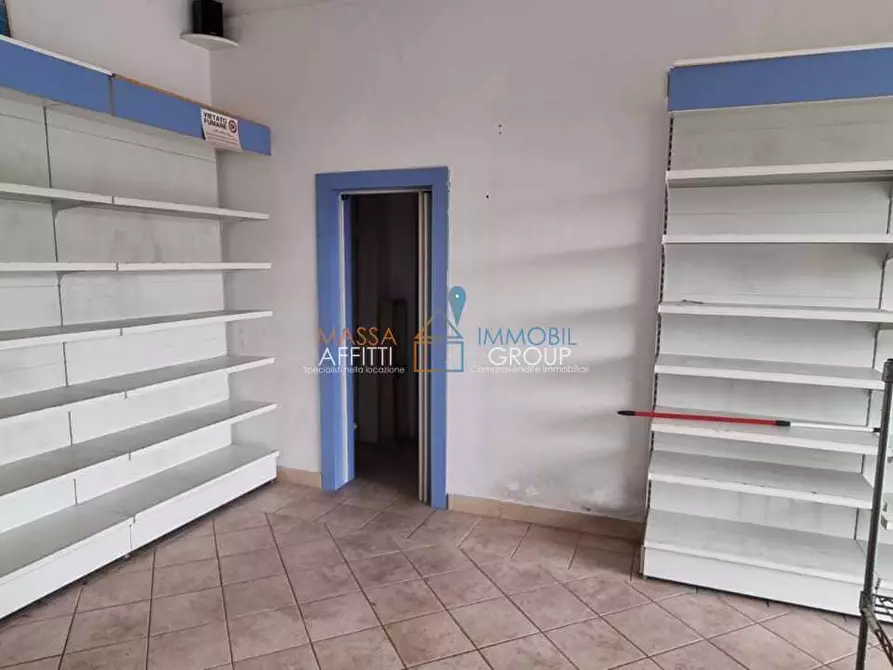 Immagine 6 di Locale commerciale in affitto  in Via Ricortola 214 a Massa